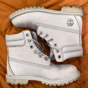 light grey timberlands womens